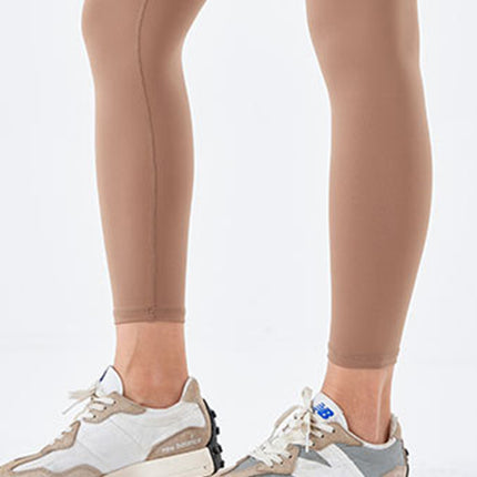 00f07f93cb264e3a811d04d017d9ed79-Max