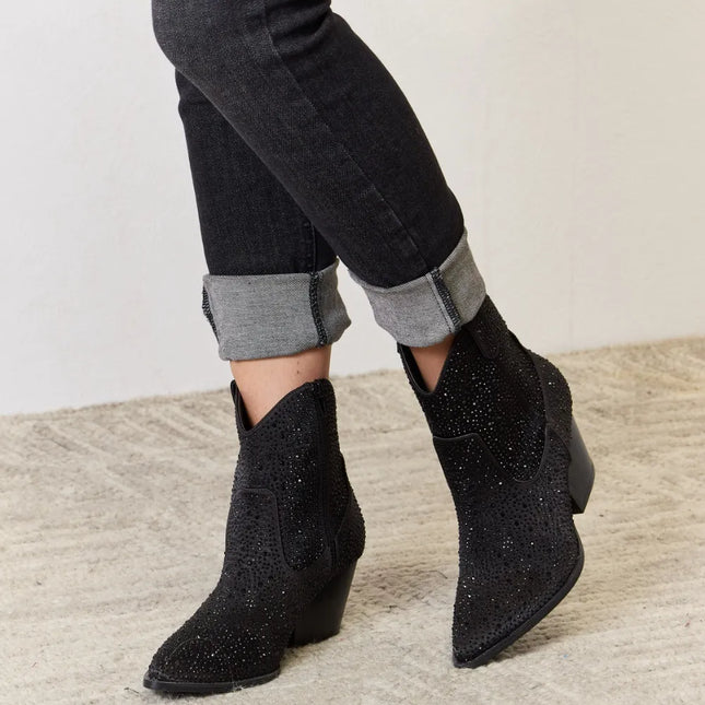 2709068b35c648ddbb55570208334a92-Max