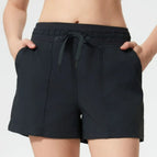 Black / 4
