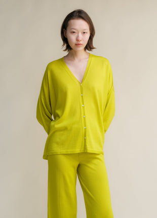 Extra Fine Merino Wool Oversized V-Neck Cardigan (3D-Knit)-7