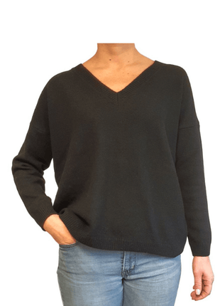 Women's Oversized V-Neck Sweater in Regenerated Cashmere