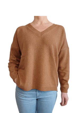 Women's Oversized V-Neck Sweater in Regenerated Cashmere