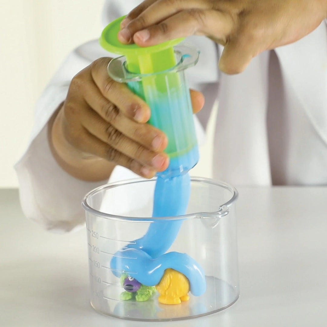 Beaker Creatures Alien Experiment Lab - 18-Piece Science Kit for Kids Ages 5+ - Fun & Educational STEM Toy for Boys and Girls